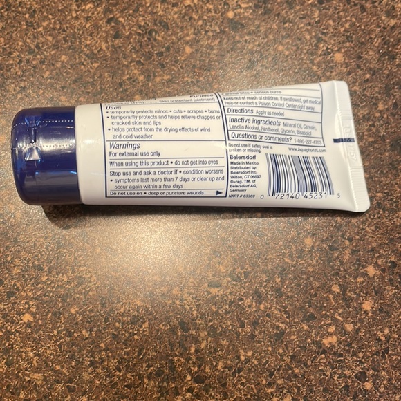 New aquafor healing ointment 1.75oz. - Picture 2 of 2
